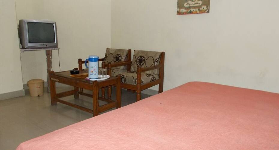 Hotel Rajwada Palace, Abu Road 5